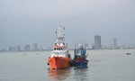 Lai dắt tàu cá gặp nạn trên vùng biển Hoàng Sa vào đất liền