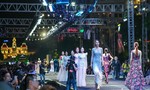 Mãn nhãn với 1.404 bộ trang phục tại lễ hội Fashionology Festival 2017