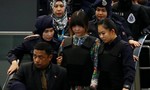 Đoàn Thị Hương bị đưa ra hiện trường ở sân bay tái hiện vụ án
