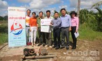 Chương trình “Chắp cánh ước mơ”: Hỗ trợ người dân ở huyện Nhà Bè nuôi tôm để thoát nghèo