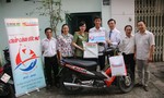 Chương trình “Chắp cánh ước mơ” (kỳ 8): Tặng xe máy cho gia đình chính sách quận Bình Thạnh