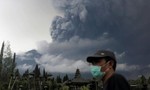 Indonesia nâng mức cảnh báo cao nhất đề phòng núi Agung phun trào
