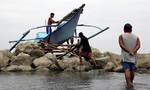 Lở đất sau bão ở Philippines, ít nhất 26 người chết