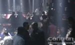 TP.HCM: Đột kích quán bar giữa trung tâm, phát hiện nhiều dân chơi phê ma túy