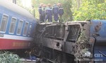 Hiện trường tàu hỏa trật đường ray, khiến 3 người tử vong ở Huế