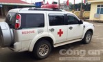 ‘Biến’ xe cứu thương thành xe chở cán bộ bệnh viện đi họp
