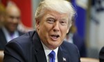 Hai bộ của Mỹ tạm dừng lệnh cấm nhập cảnh của tổng thống Trump