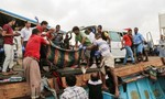 Tàu chở người tị nạn bị tấn công ngoài khơi Yemen: Hàng chục người thương vong