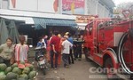 Cháy cửa hàng vàng mã trong chợ, nhiều người hoảng hốt tháo chạy