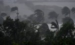 Siêu bão tiến vào, Úc khẩn cấp sơ tán dân