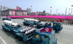 Triều Tiên rầm rộ diễu binh kỷ niệm sinh nhật Kim Nhật Thành