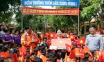 Đoàn đua trao tặng 100 triệu đồng cho trường tiểu học vùng sâu Đắk Tô