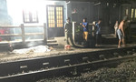 Tàu lửa tông chết người đàn ông ngồi giữa đường ray