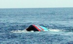 Tai nạn đường thủy khiến 4 ngư dân rơi xuống biển