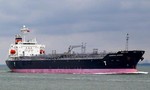 Tàu chở gần 2.000 tấn dầu mắc cạn trên vùng biển Bình Thuận