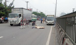 Người đàn ông lao vào đầu xe tải ở Sài Gòn, tử vong