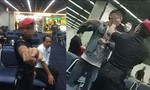 Đánh khách du lịch, 3 nhân viên tại sân bay bị đình chỉ