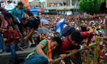 Đoàn caravan người di cư Honduras tiến dần đến biên giới Mỹ