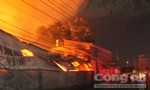 Xuyên đêm chữa cháy tại cụm công nghiệp sản xuất gỗ ở Đồng Nai