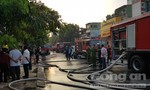 Hơn trăm Cảnh sát chữa cháy quán bar lớn ở Sài Gòn lúc rạng sáng