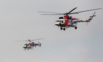 Màn trình diễn của hai trực thăng Nga trên bầu trời Hà Nội