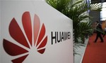 Mỹ giục các nước đồng minh ngưng sử dụng thiết bị của Huawei