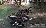 Xe máy đối đầu ở Sài Gòn, 2 người chết, 1 người trọng thương