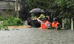 Nhiều câu chuyện xúc động trong mưa lũ ở Đà Nẵng