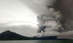 Indonesia nâng mức báo động về núi lửa lên mức cao nhất