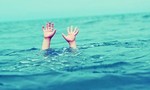 Cứu ba mẹ con cô giáo khỏi chết đuối, nam sinh viên bị nước cuốn tử vong
