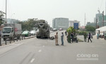 Xe bồn cán chết người đàn ông ở cầu Khánh Hội