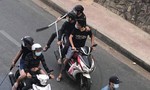 Hai nhóm dàn trận chém nhau ở Sài Gòn vì mâu thuẫn đá gà