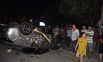 "Xe điên" tông ba xe máy, sáu người cùng một gia đình thương vong
