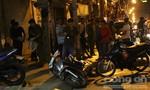 Truy bắt 2 kẻ chích roi điện cướp xe SH ở Sài Gòn
