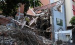 Sập nhà đang tháo dỡ ở Sài Gòn, 3 người thương vong