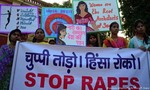 Hai nghi phạm hiếp dâm tập thể 5 nữ nhân viên xã hội bị bắt