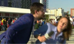 Thêm nữ phóng viên bị ‘trai lạ’ cưỡng hôn khi đưa tin World Cup