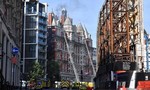 Khách sạn sang trọng hàng đầu ở Anh cháy dữ dội
