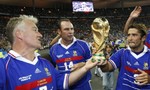 Đội tuyển Pháp phản chiếu Deschamps