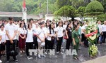 HS-SV của 30 quốc gia dâng hương tại ngã ba Đồng Lộc