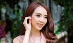 Thu Trang nhận nút vàng Youtube