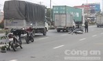 Chạy xe máy vào làn đường ô tô, 2 người nhập viện