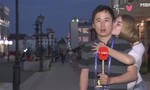 Đến lượt nam phóng viên bị hôn trộm tại World Cup