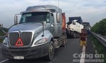 Tai nạn liên hoàn, xe container "rụng đầu" trên cao tốc HLD, kẹt xe kéo dài