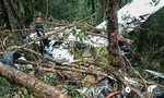 Máy bay chở 9 người rơi, chỉ cậu bé 12 tuổi sống sót