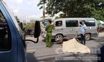 “Xế hộp” tông nát xe máy ở Sài Gòn, một người tử vong