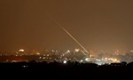 Israel không kích dải Gaza khiến căng thẳng leo thang