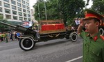 Đoàn xe chở linh cữu Chủ tịch nước trên đường phố Hà Nội