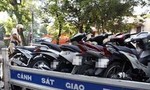 Đội CSGT Bàn Cờ tìm chủ sở hữu 46 xe gắn máy