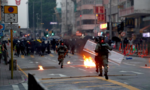 Cảnh sát bắn người biểu tình ở Hong Kong, bạo động leo thang